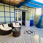 Appartement Riad Style-Sky View Au Centre Ville, Internet Fibre, Canal Plus, Chaines Internationales